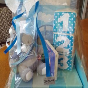 Perfect baby hamper gift for R2500.00